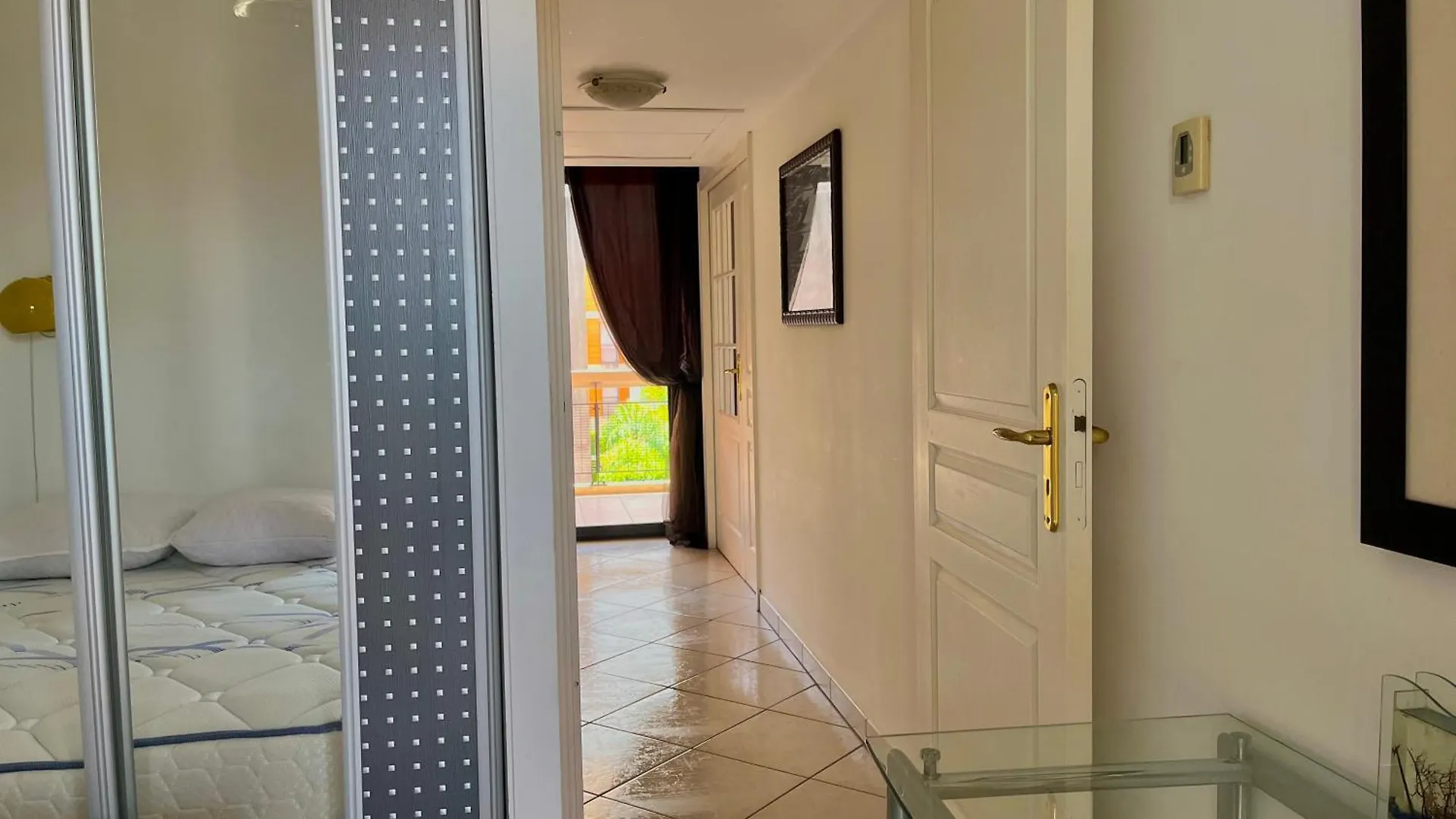Appartement Villeneuve Loubet 0*, 卢贝新城 法国